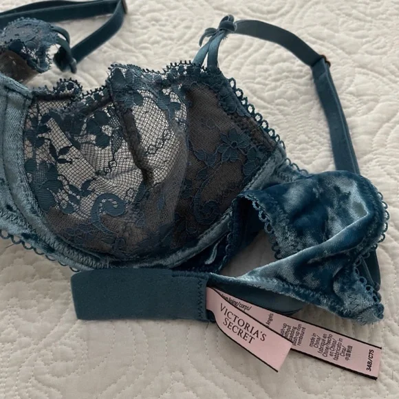 Victoria’s Secret Dream Angels 34B Push-up WO Padding Bra and PINK Cropp… - Picture 5 of 16